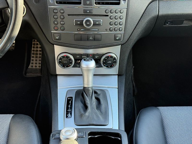Mercedes-Benz Třídy C (2010) AMG 2,2 CDI 125 KW Automat - fotka 20 z 31