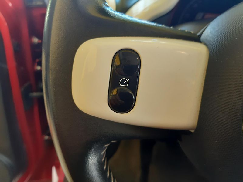 Renault Twingo 0.9 i KLIMA TEMPOMAT vyhř.seda - fotka 13 z 20