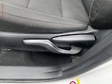 Toyota Auris (2014) 1.6, +kola - náhled 13