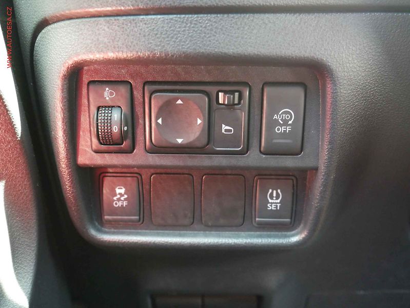 Nissan Juke (2014) 1.2DIG-T, ČR, AC, tempo, navi - fotka 18 z 19
