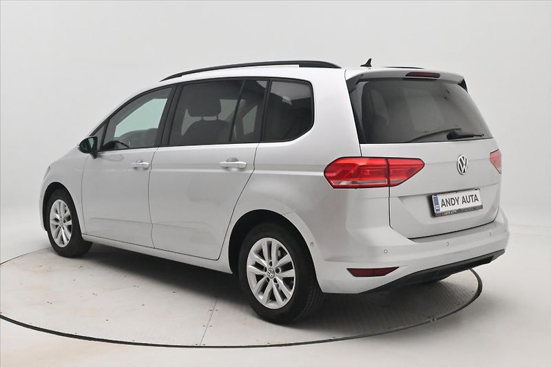 Volkswagen Touran 1,6 TDI 85kW Navi Senzory - fotka 7 z 30