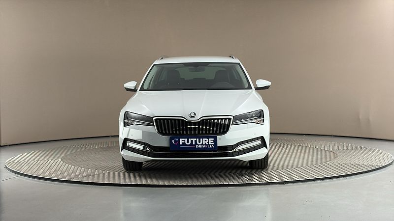 Škoda Superb 2.0 TDI DSG Style Combi - fotka 3 z 28
