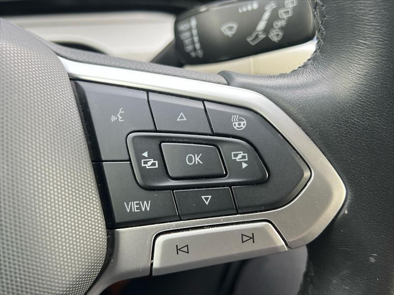 Volkswagen Golf 1,5 TSi 96kW LIFE  8 - fotka 23 z 26