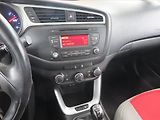 Kia Ceed (2015) 1.4 CVVT, ČR,1.maj, Serv.kniha - náhled 12