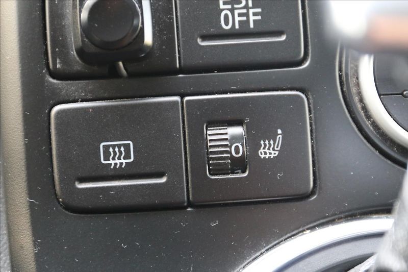 Volkswagen Multivan 2,5 TDi, Tažné , Klima - fotka 17 z 40