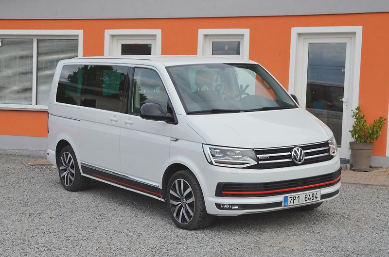 Volkswagen Multivan (2017) TDi 150kW 4x4 DSG Highline ČR - fotka 1 z 48