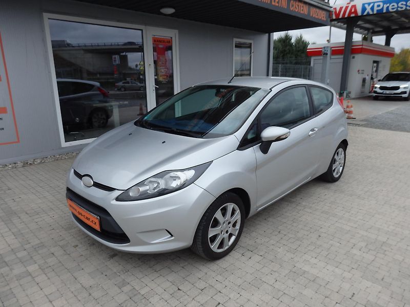 Ford Fiesta 1.2i ASR, KLIMATIZACE - fotka 2 z 16