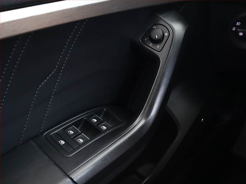 Seat Ateca (2022) Xcellence 2.0 TDI, Serv.kniha - fotka 18 z 18