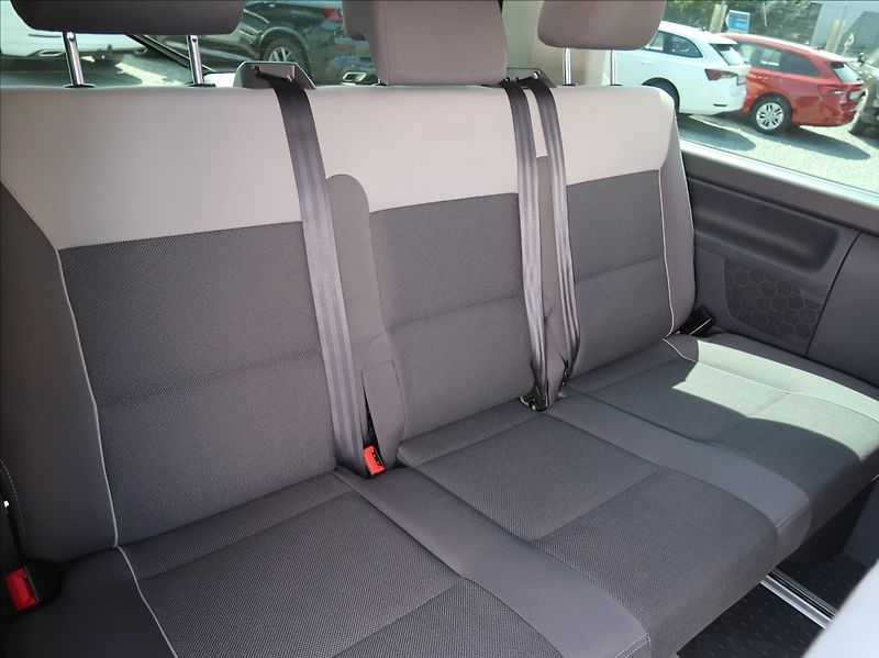 Volkswagen Multivan 2,0 TDi,103kW,7míst,tažné,DPH - fotka 18 z 21