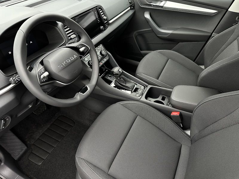 Škoda Karoq 1.5TSi DSG 150PS LED V.Cockpit - fotka 8 z 38