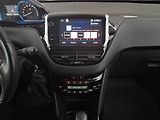 Peugeot 2008 (2018) Allure 1.2 PureTech, Automat - náhled 12