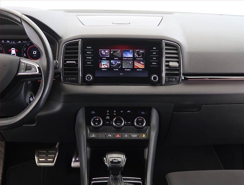 Škoda Karoq (2020) Sportline 1.5 TSI, digi klima - fotka 12 z 25