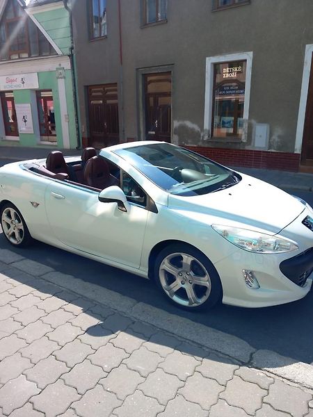 Peugeot 308 (2009) 1.6 KABRIO 103 kw AUTOMAT - fotka 9 z 24