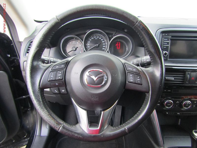 Mazda CX-5 (2014) 2.0i 4x4, 1.maj, AT, navi - fotka 17 z 18