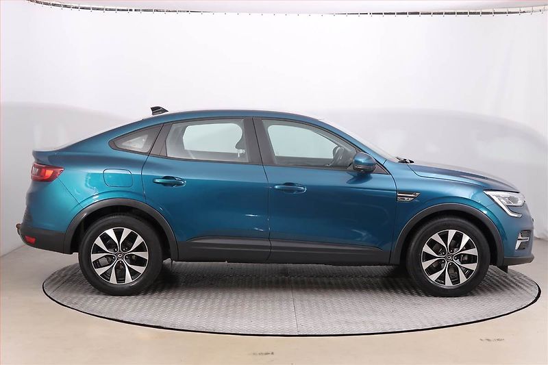 Renault Arkana (2021) Zen E-Tech, Automat, ČR,1.maj - fotka 6 z 20