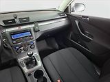 Volkswagen Passat (2008) 1.6, Tempomat, Vyhř. sedaček - náhled 8
