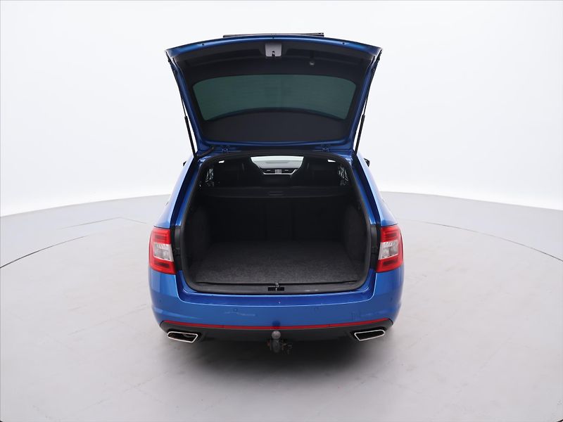Škoda Octavia RS 2,0 TDI 135kW Webasto Tažné - fotka 9 z 25