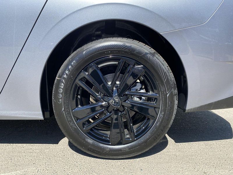 Peugeot 308 (2026) SW STYLE Hybrid 145 e-DCS6 - fotka 10 z 20