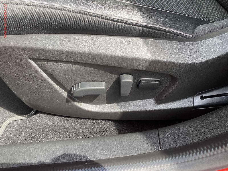 Renault Arkana (2023) 1.3 TCe, 1.maj,ČR, AT, LED - fotka 14 z 17