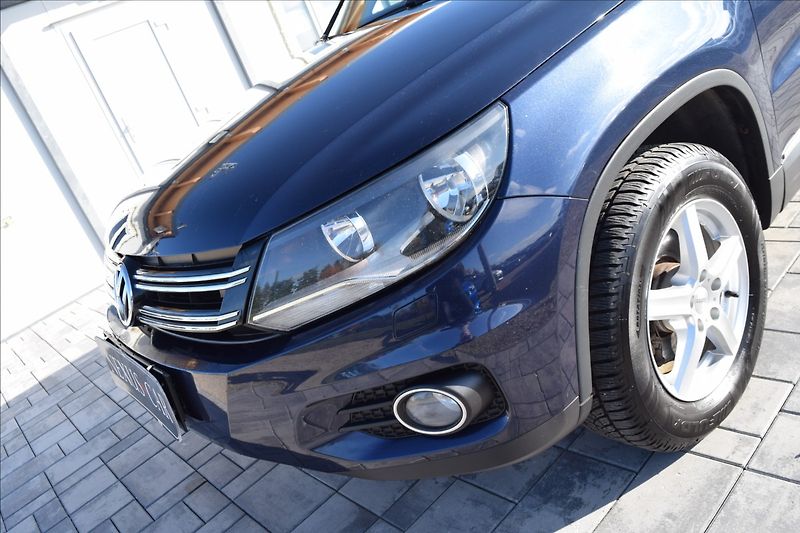 Volkswagen Tiguan 2,0 TDI 103KW NAVI TAŽNÉ ALU - fotka 9 z 47