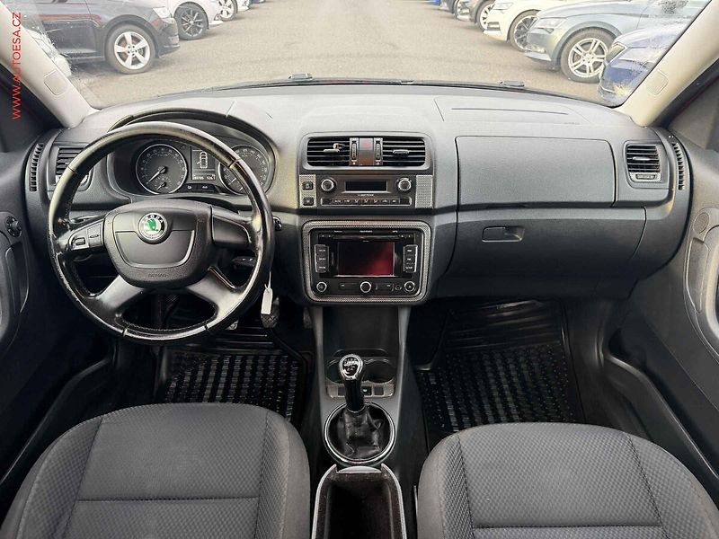 Škoda Roomster (2011) 1.6 TDi, ČR, Attractive - fotka 8 z 18
