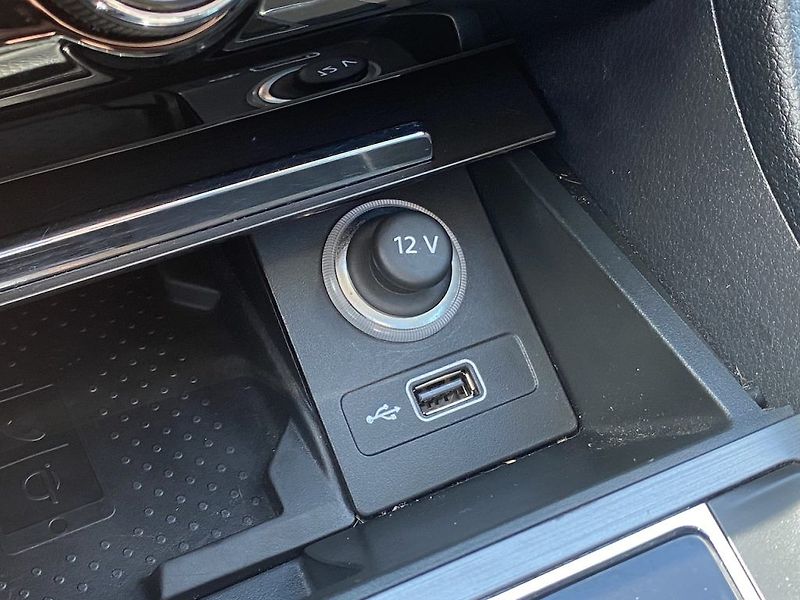 Škoda Superb 2.0TDi, DSG, 4x4, panorama - fotka 27 z 35