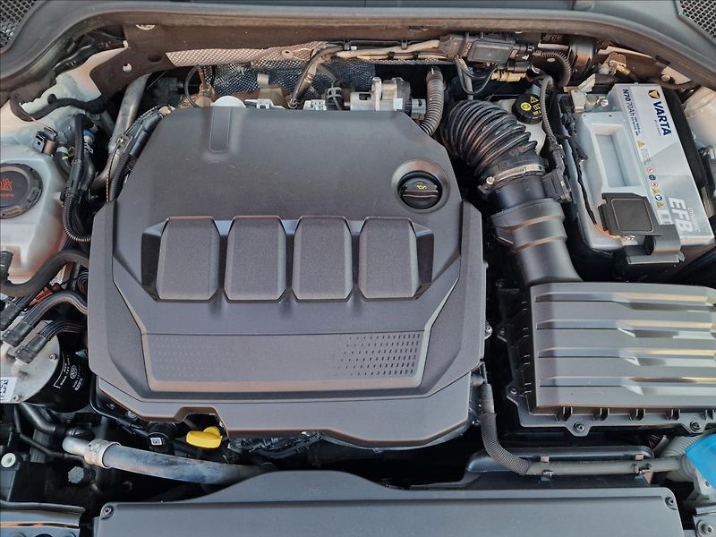 Škoda Octavia 2.0 TDI DSG Style,ČR,1.Maj - fotka 44 z 50