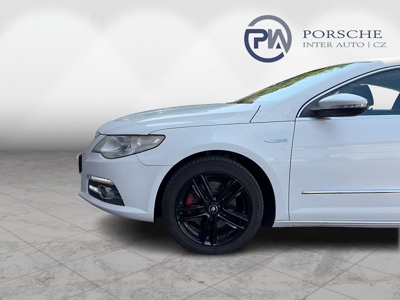 Volkswagen Passat CC 2.0TDi DSG 103kW - fotka 11 z 20