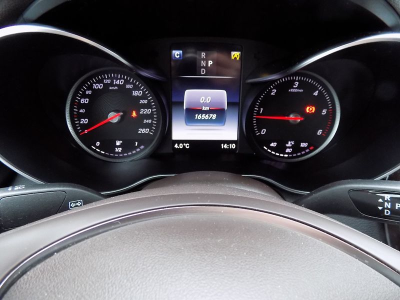 Mercedes-Benz GLC (2018) 250d/AMG Line/4-Matic/ČR/DPH/ - fotka 24 z 40