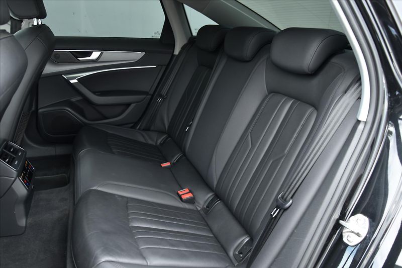 Audi A6 2.0 TDI 150kW LED ČR - fotka 11 z 31
