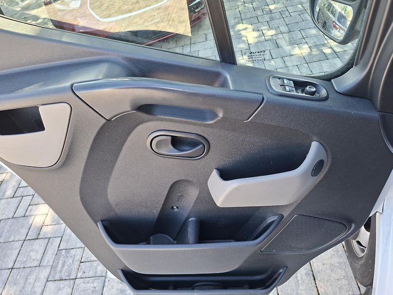 Renault Master (2019) 2,3 DCi, tupláky,tažné 3,5,DPH - fotka 29 z 35
