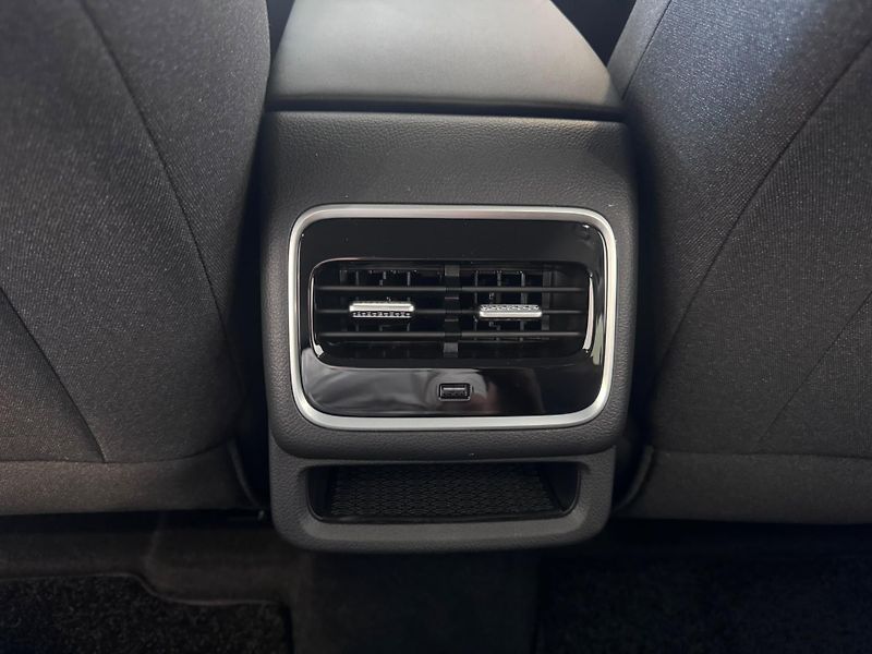 Chery Tiggo 7 PHEV (2026) 1,5 PHEV Family Edition  Famil - fotka 21 z 25