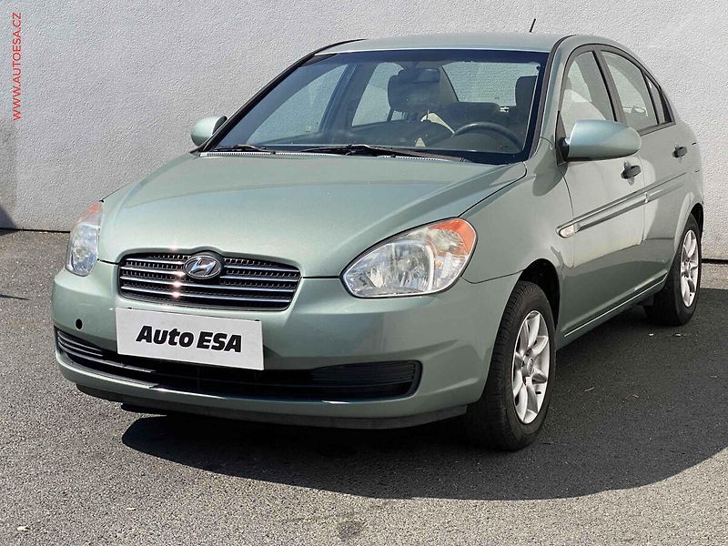 Hyundai Accent (2007) 1.5 CRDi, 1.maj,ČR, TZ, park - fotka 3 z 16