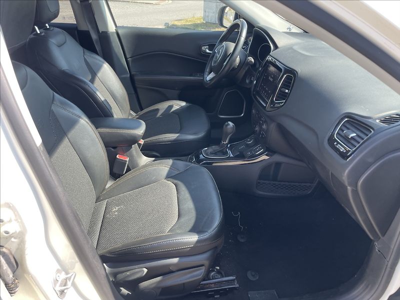 Jeep Compass 1,4 T 125kw AT9 Limited - fotka 11 z 32