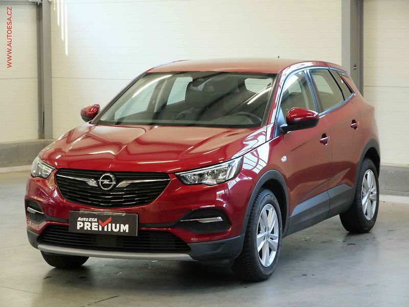 Opel Grandland X (2021) 1.2T, ČR, AC, tempo - fotka 3 z 21