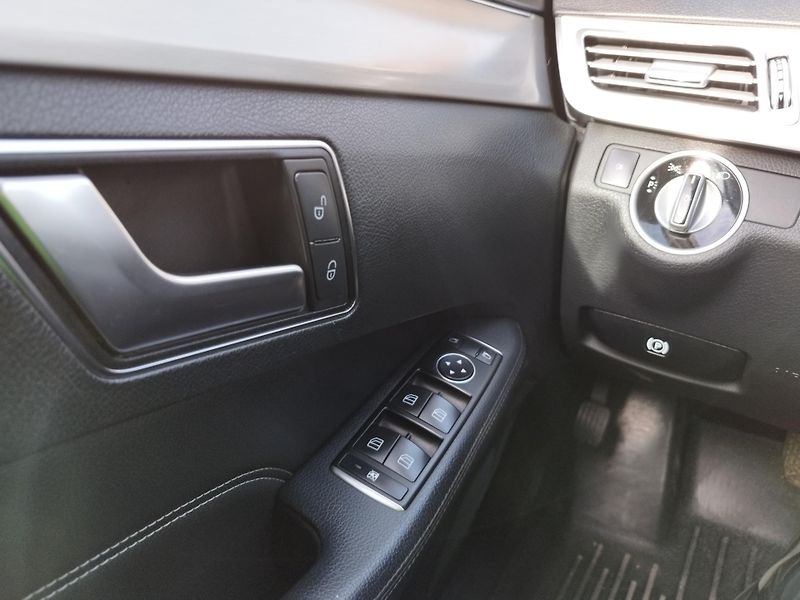 Mercedes-Benz Třídy E E200 NATURAL GAS CNG - fotka 9 z 28