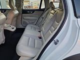 Volvo V60 D4 Cross Country AWD,ČR,1.Maj - náhled 17