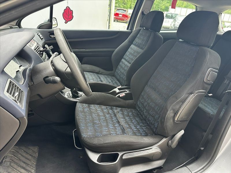 Peugeot 307 1.6 80kW - fotka 10 z 30