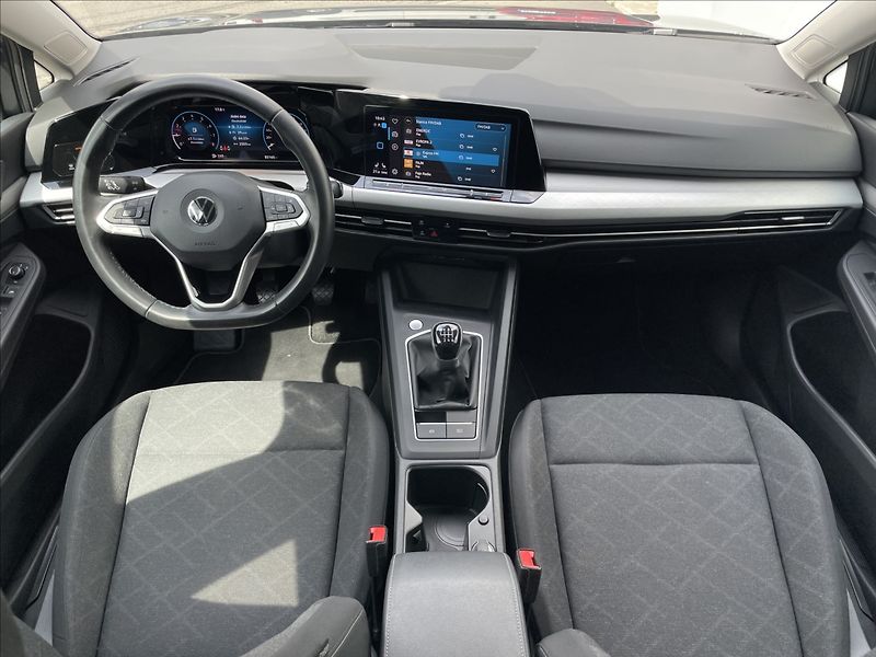 Volkswagen Golf 1,0 TSI Life KESSY+Kamera - fotka 6 z 23