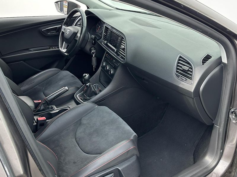 Seat Leon ST FR - fotka 9 z 26