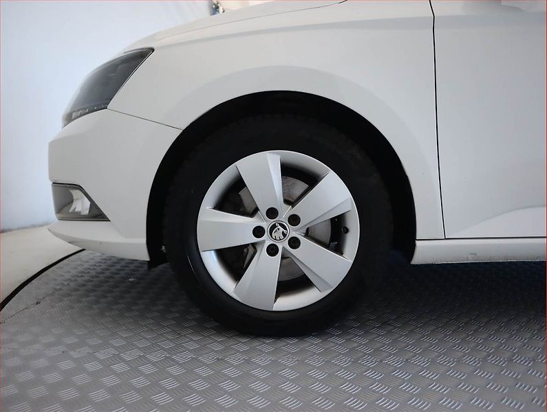 Škoda Fabia (2016) 1.2 TSI, Serv.kniha - fotka 15 z 16