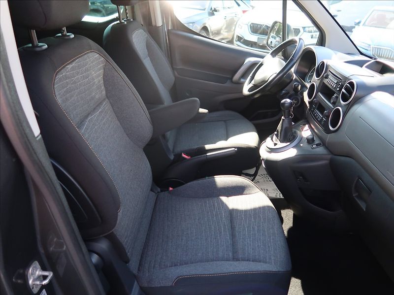 Citroën Berlingo 1,6 BHDi,73kW,NovéČR,Serv.kn. - fotka 13 z 25