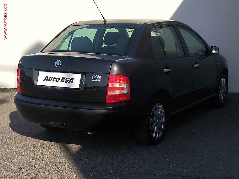 Škoda Fabia (2001) 1.4i 16V, ČR, AC, TZ - fotka 4 z 14