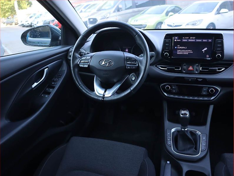 Hyundai i30 (2022) 1.5 T-GDI MHEV, Serv.kniha - fotka 7 z 20