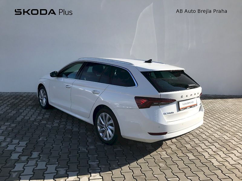 Škoda Octavia (2024) COM M-HEV STY PLUS TS110/1.5A7 - fotka 8 z 27