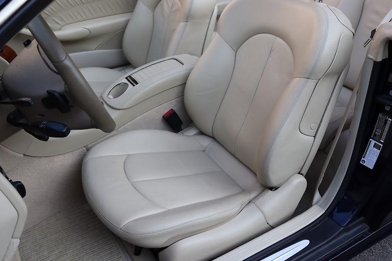 Mercedes-Benz CLK 550 AMG CABRIO 285kW - fotka 24 z 50