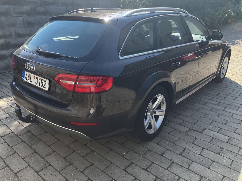 Audi A4 Allroad (2014) - fotka 6 z 12