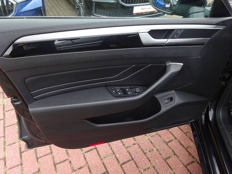 Volkswagen Arteon Shooting Brake (2023) 2,0TDi /147kW R-Line 4Motion - fotka 27 z 29