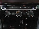 Volkswagen Golf (2017) 2.0 TSi, LED, park.čidla - náhled 17