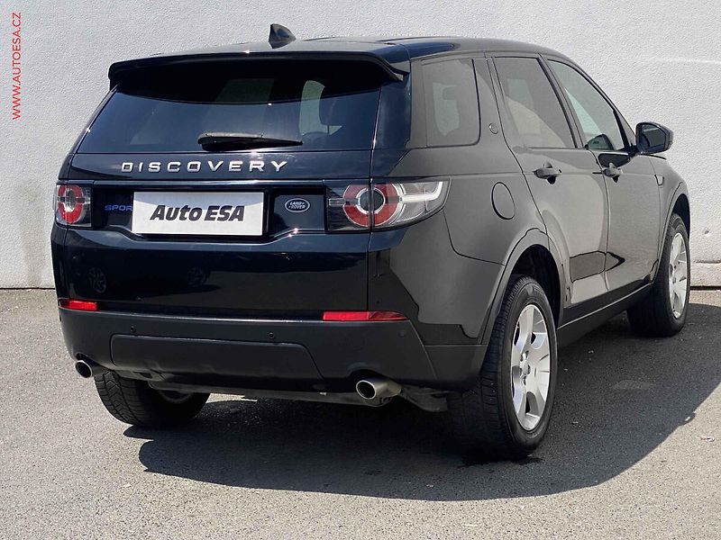 Land Rover Discovery Sport (2017) 2.0 TD4 4x4, Pure, navi - fotka 4 z 17
